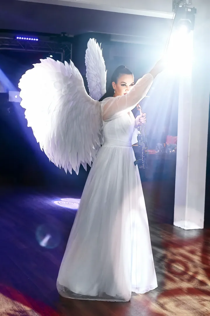 Geburtstagsevent mit Violinistin und Engelshow in Hamburg