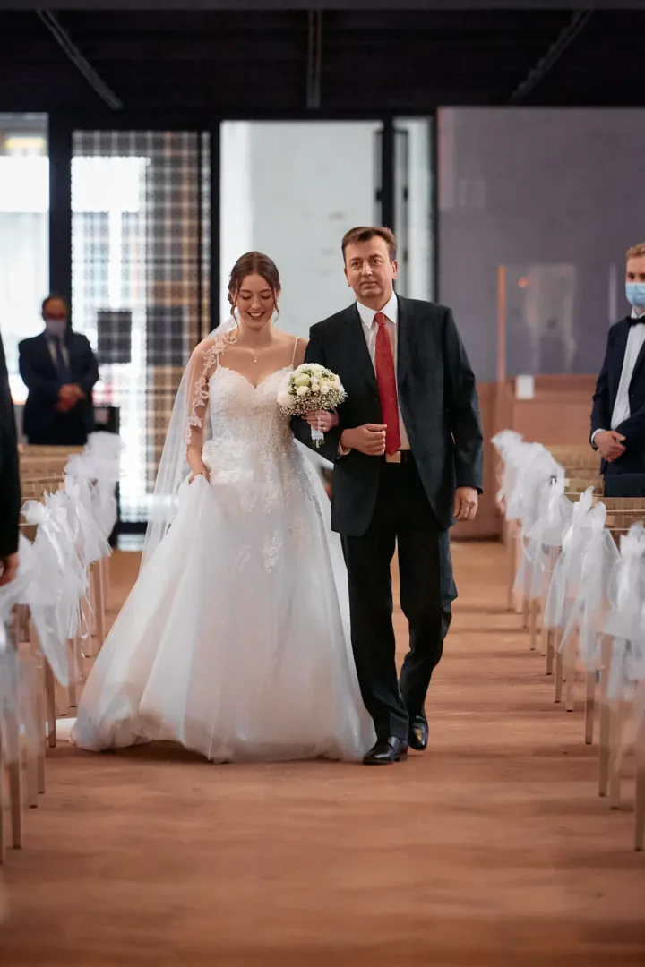 Einzug der Braut zur Trauung