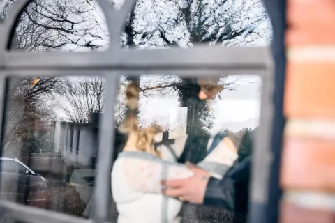 Gratulation nach der standesamtlichen Trauung im Standesamt Hamburg