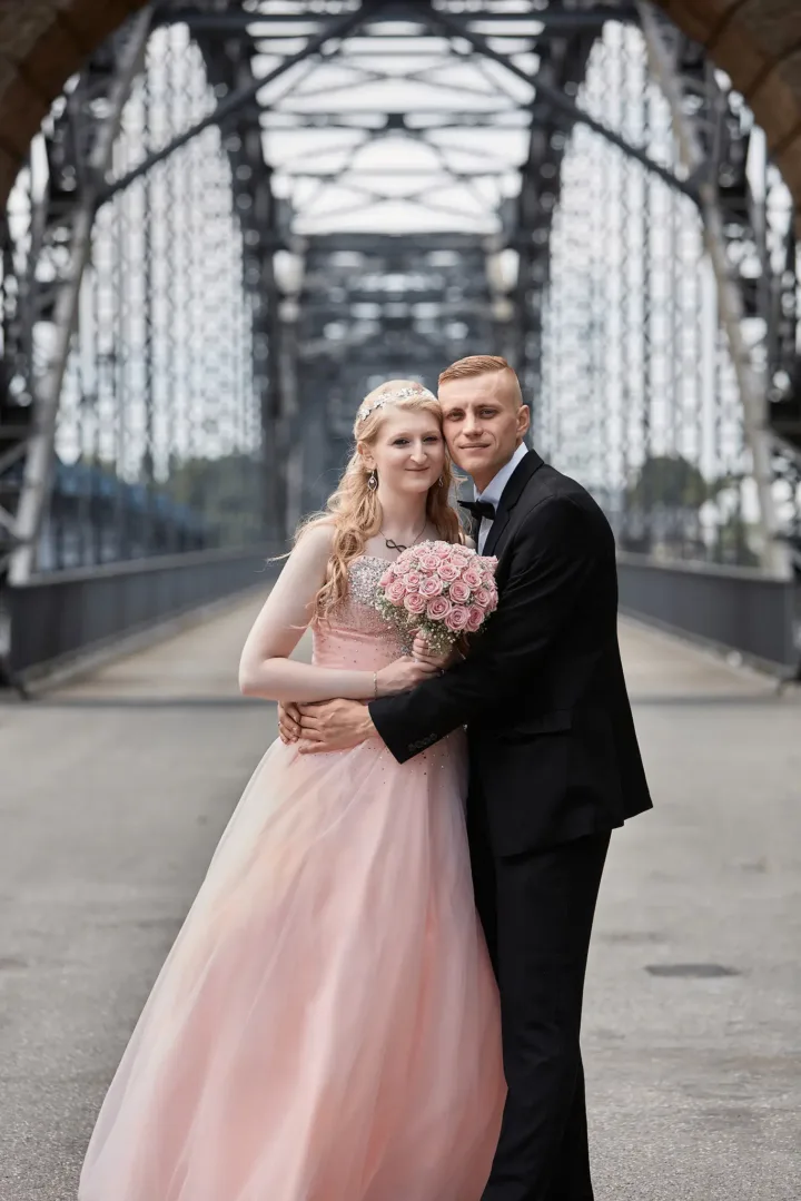 Mini-Paarshooting nach dem Standesamt – natürlich und entspannt